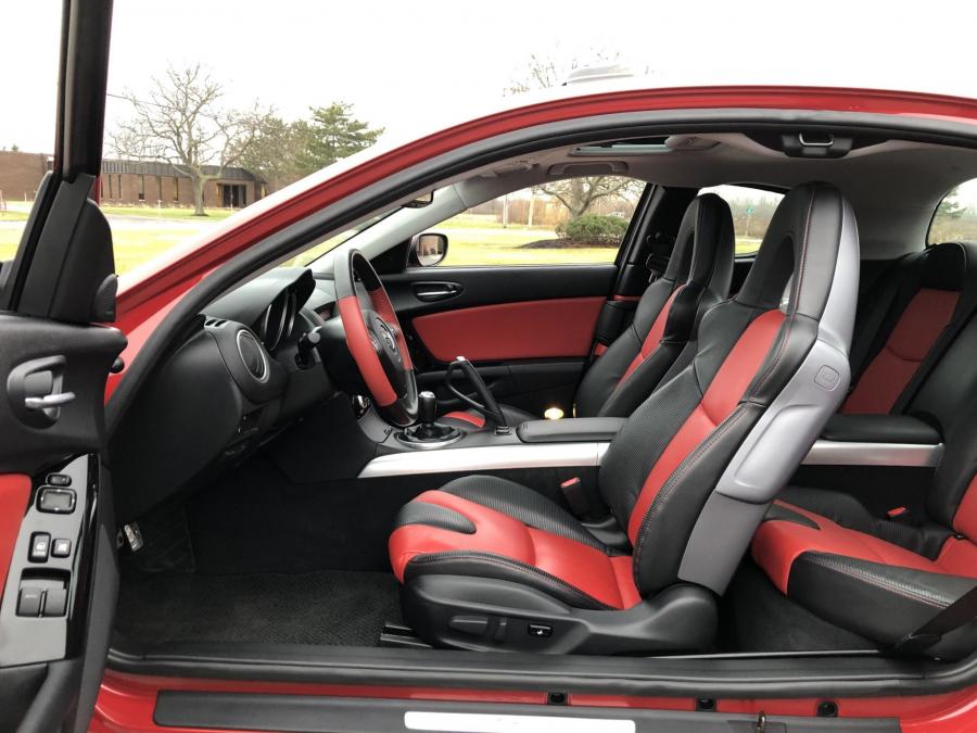 Интерьер Mazda RX-8 2005 года  (фото 117 из 197)